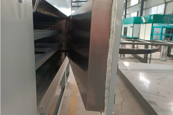 solidsurface oven with thick Insulation layer